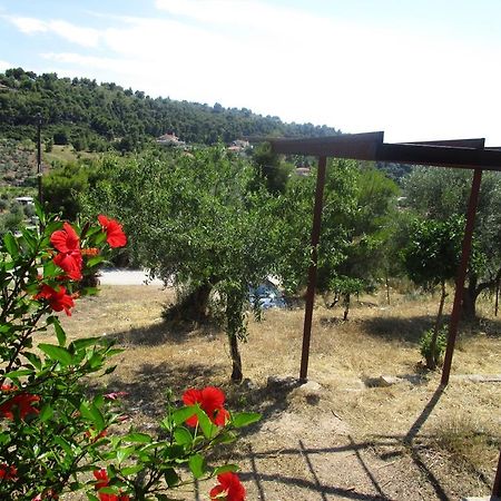Hostal Countryside House Perachora Exterior foto